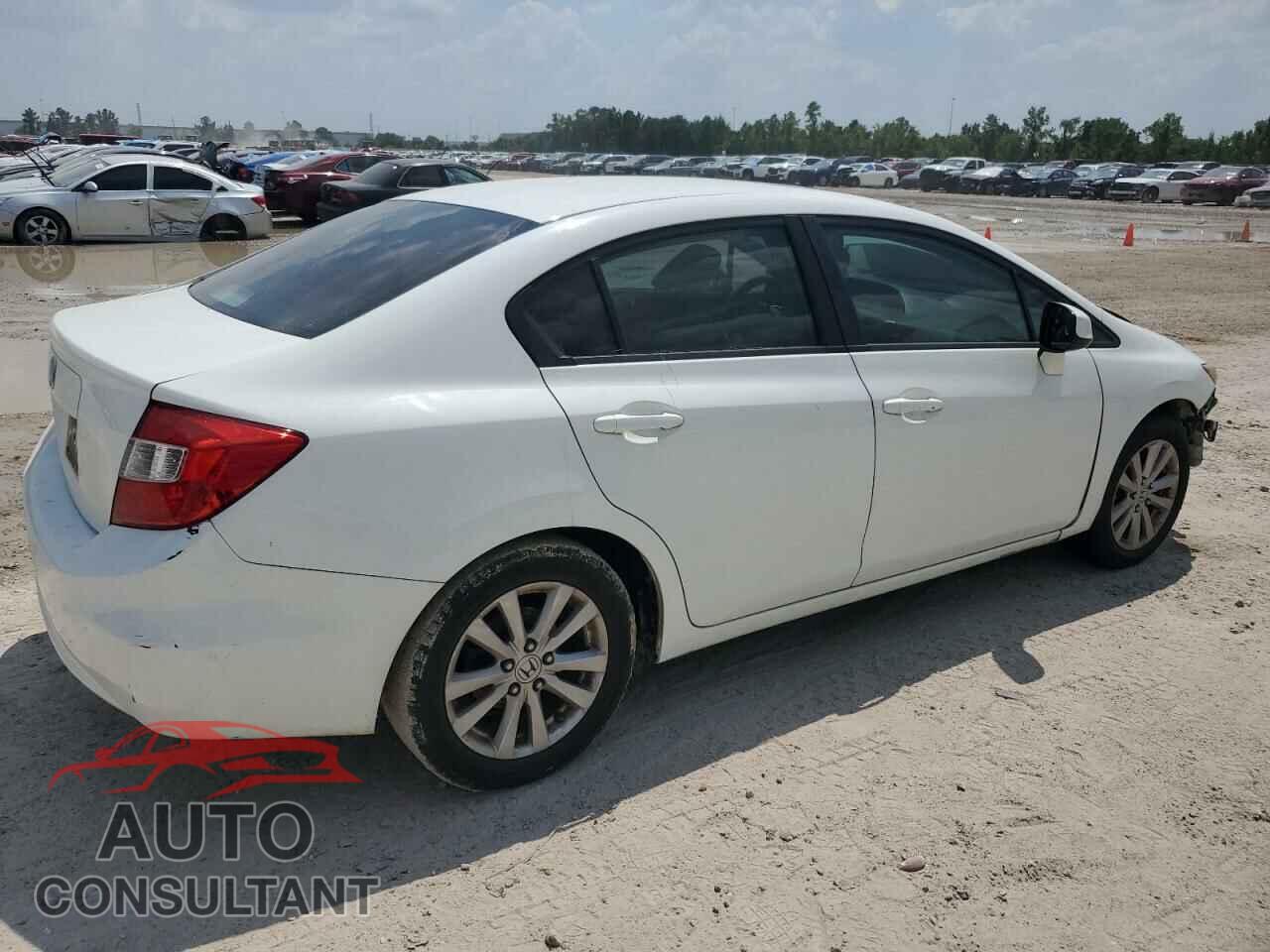 HONDA CIVIC 2012 - 2HGFB2F83CH528386