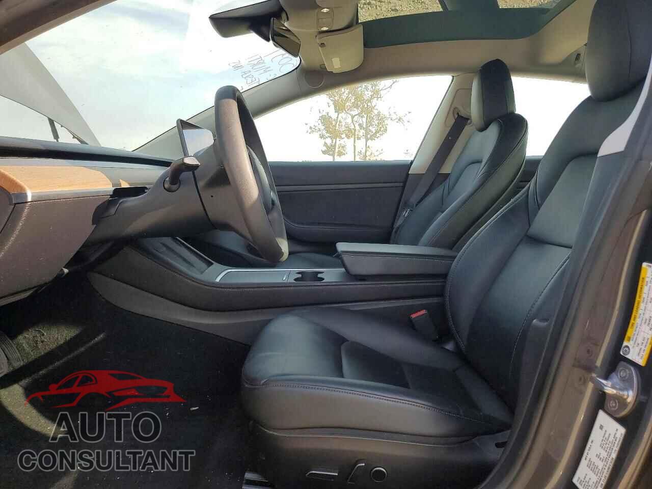 TESLA MODEL 3 2021 - 5YJ3E1EA5MF878200