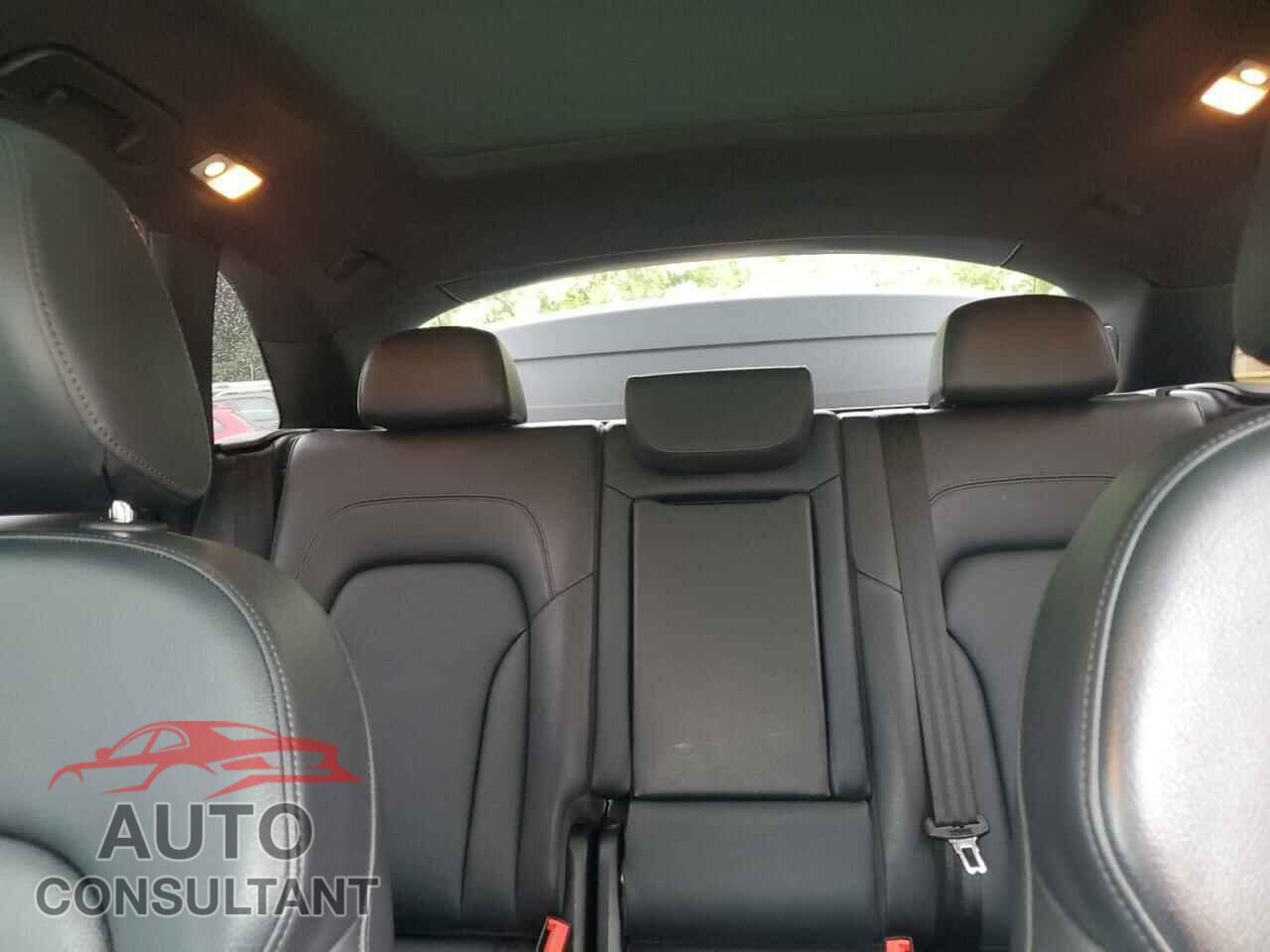 AUDI Q5 2017 - WA1D7AFP4HA030061