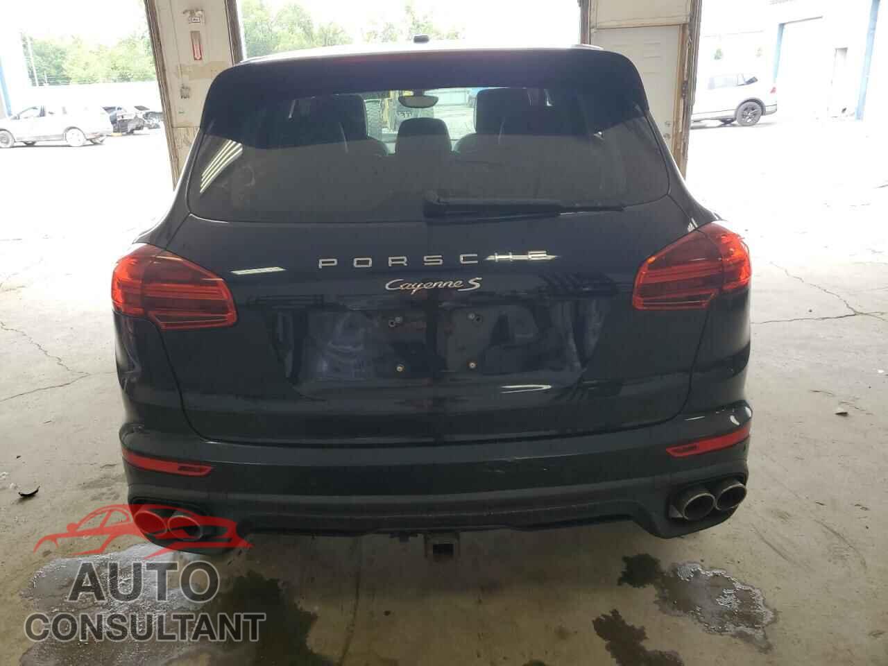 PORSCHE CAYENNE 2015 - WP1AB2A2XFLA56687