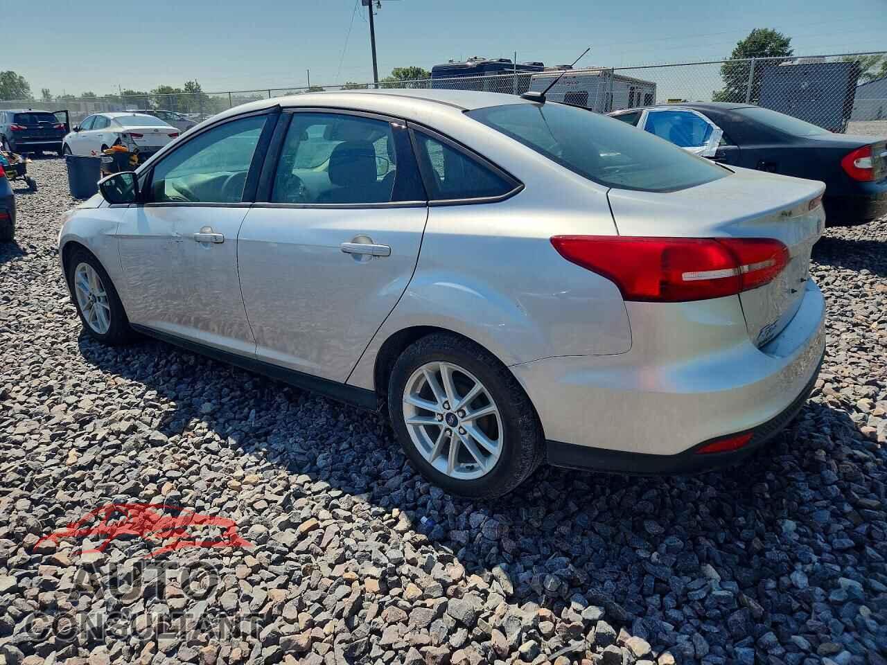 FORD FOCUS 2017 - 1FADP3F23HL259363