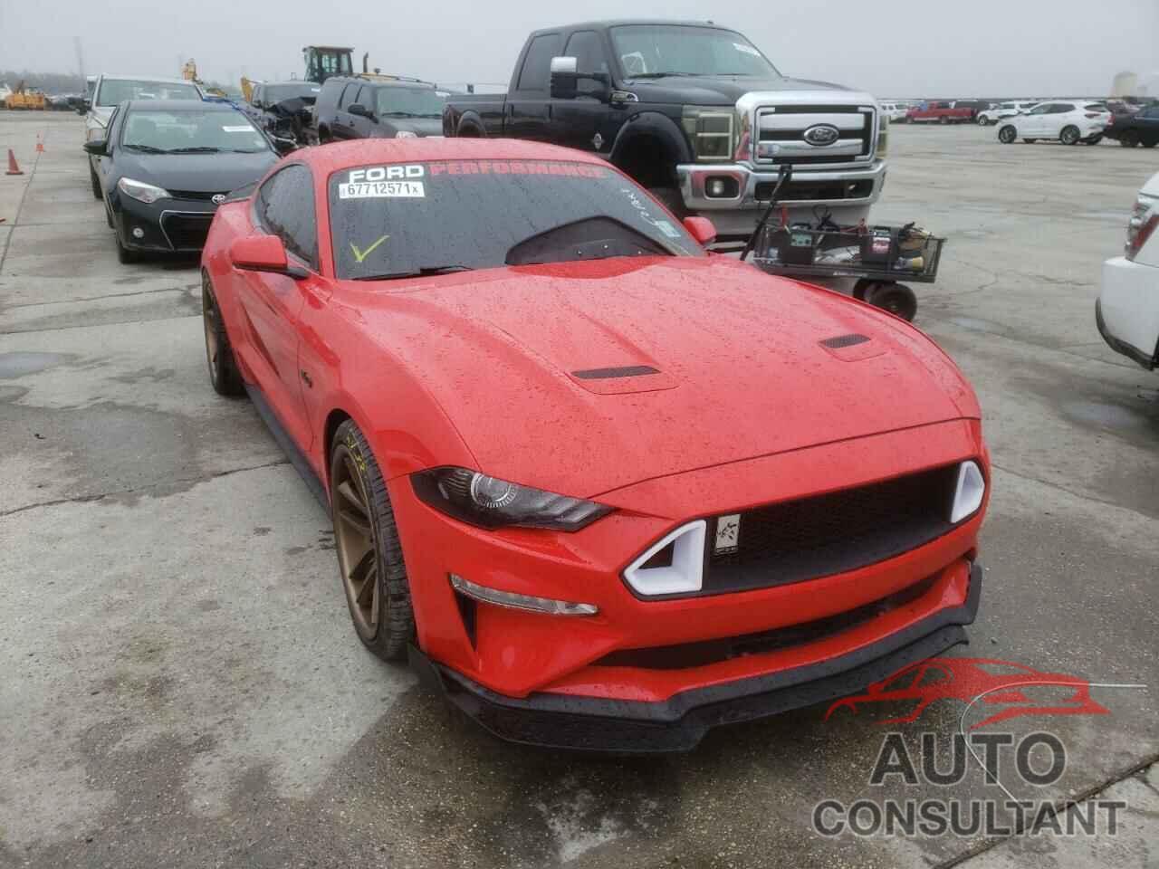 FORD MUSTANG 2018 - 1FA6P8CF8J5174882