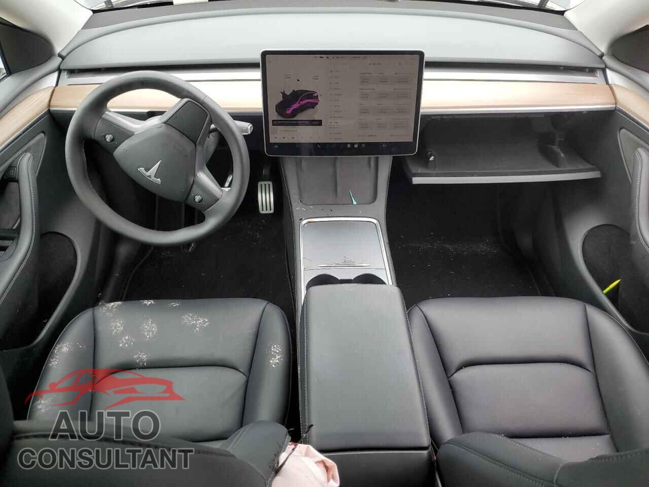 TESLA MODEL Y 2024 - 7SAYGDEF3RF028301