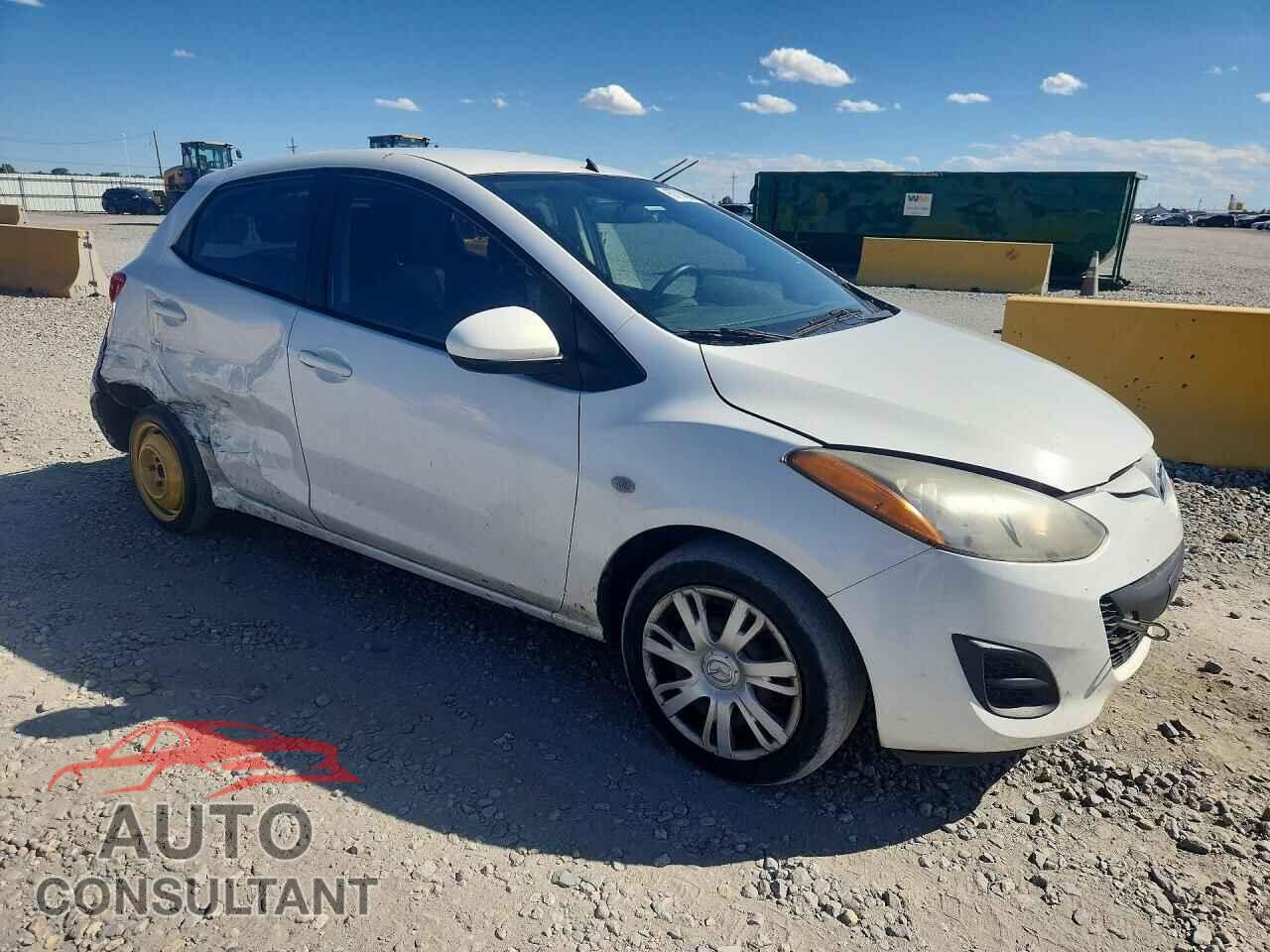 MAZDA 2 2014 - JM1DE1KY3E0185812