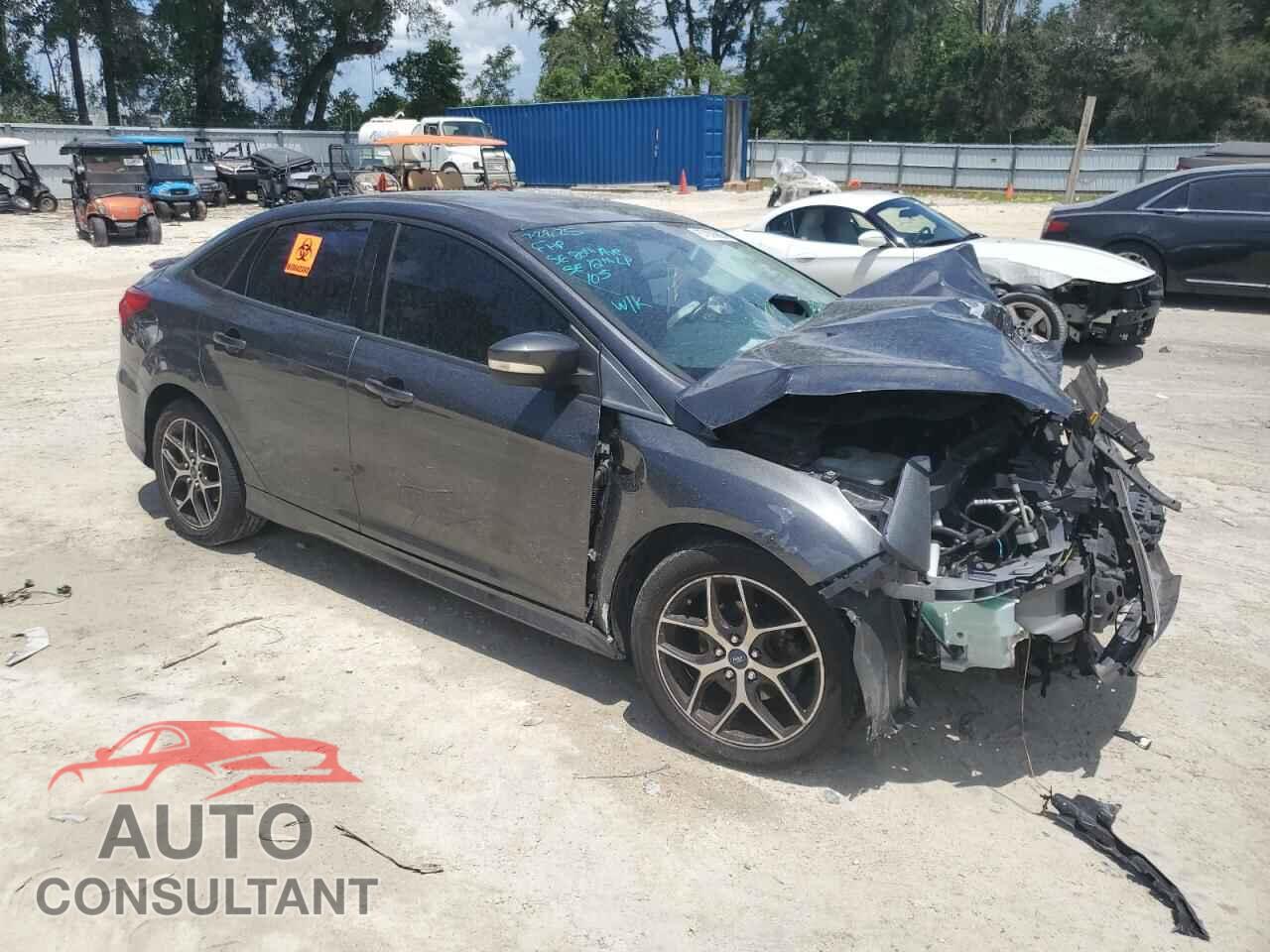 FORD FOCUS 2015 - 1FADP3F27FL215623