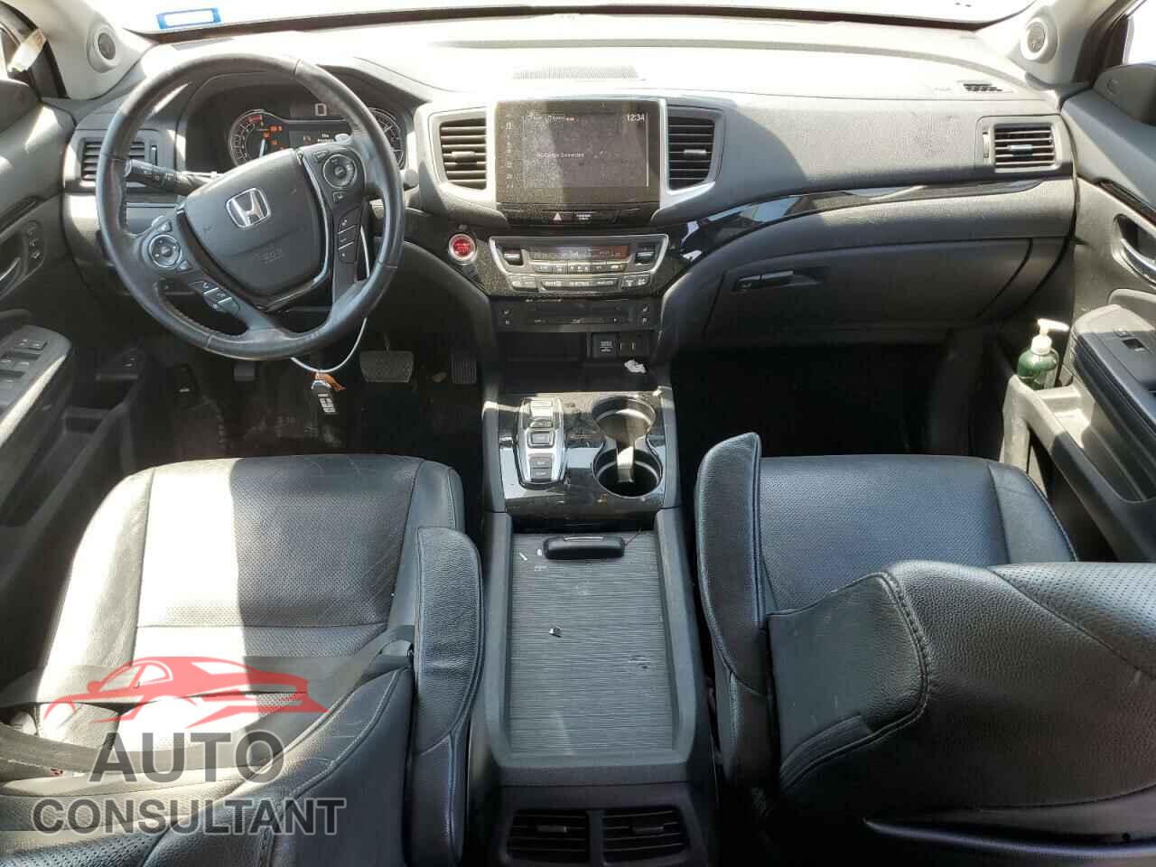 HONDA PILOT 2017 - 5FNYF6H03HB105346