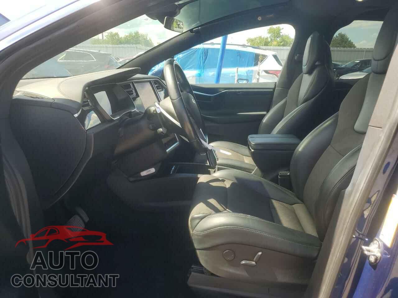 TESLA MODEL X 2017 - 5YJXCAE21HF065488