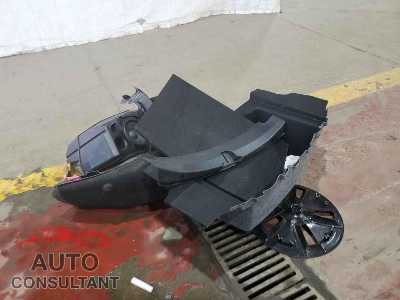 TESLA MODEL 3 2021 - 5YJ3E1EB9MF047923