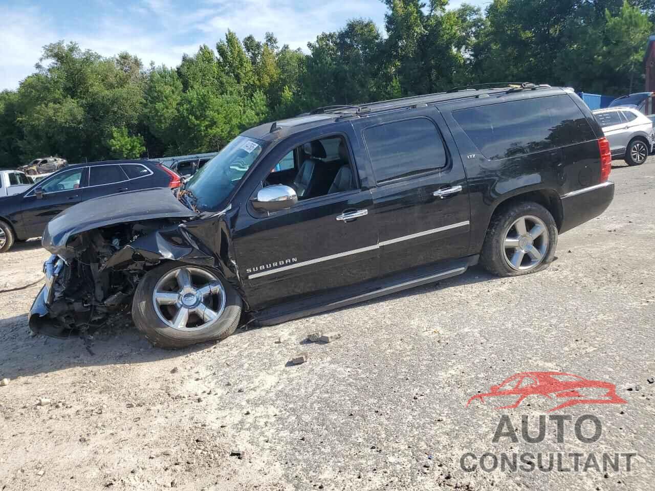 CHEVROLET SUBURBAN 2013 - 1GNSKKE78DR291084