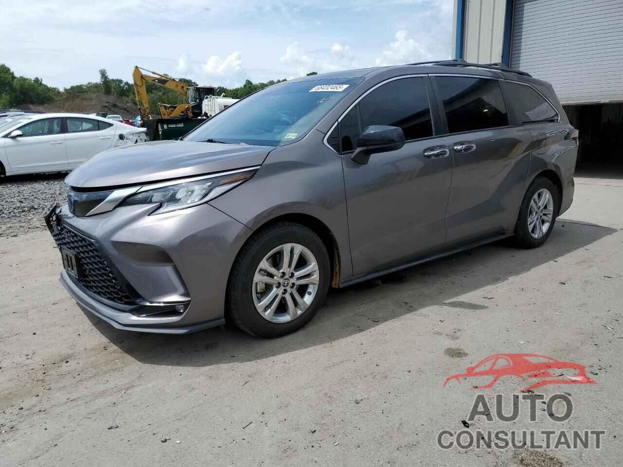 TOYOTA SIENNA 2022 - 5TDDSKFC9NS057763