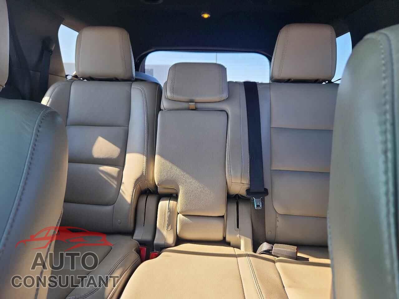 FORD EXPLORER 2015 - 1FM5K7F82FGB97206
