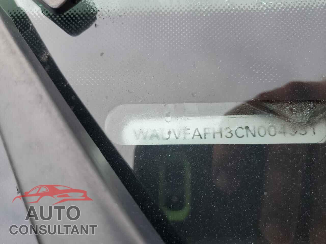 AUDI A5 2012 - WAUVFAFH3CN004331