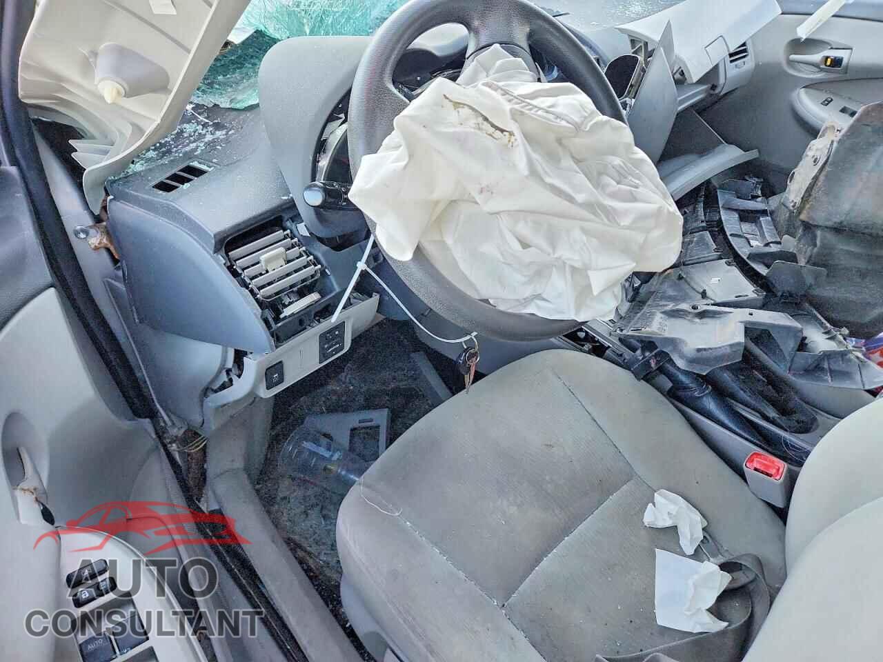 TOYOTA COROLLA 2013 - 2T1BU4EE4DC968557