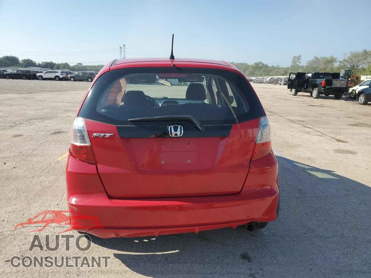 HONDA FIT 2013 - JHMGE8H34DC072464