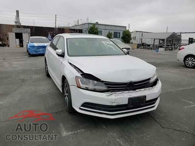 VOLKSWAGEN JETTA 2017 - 3VWDB7AJ8HM386426