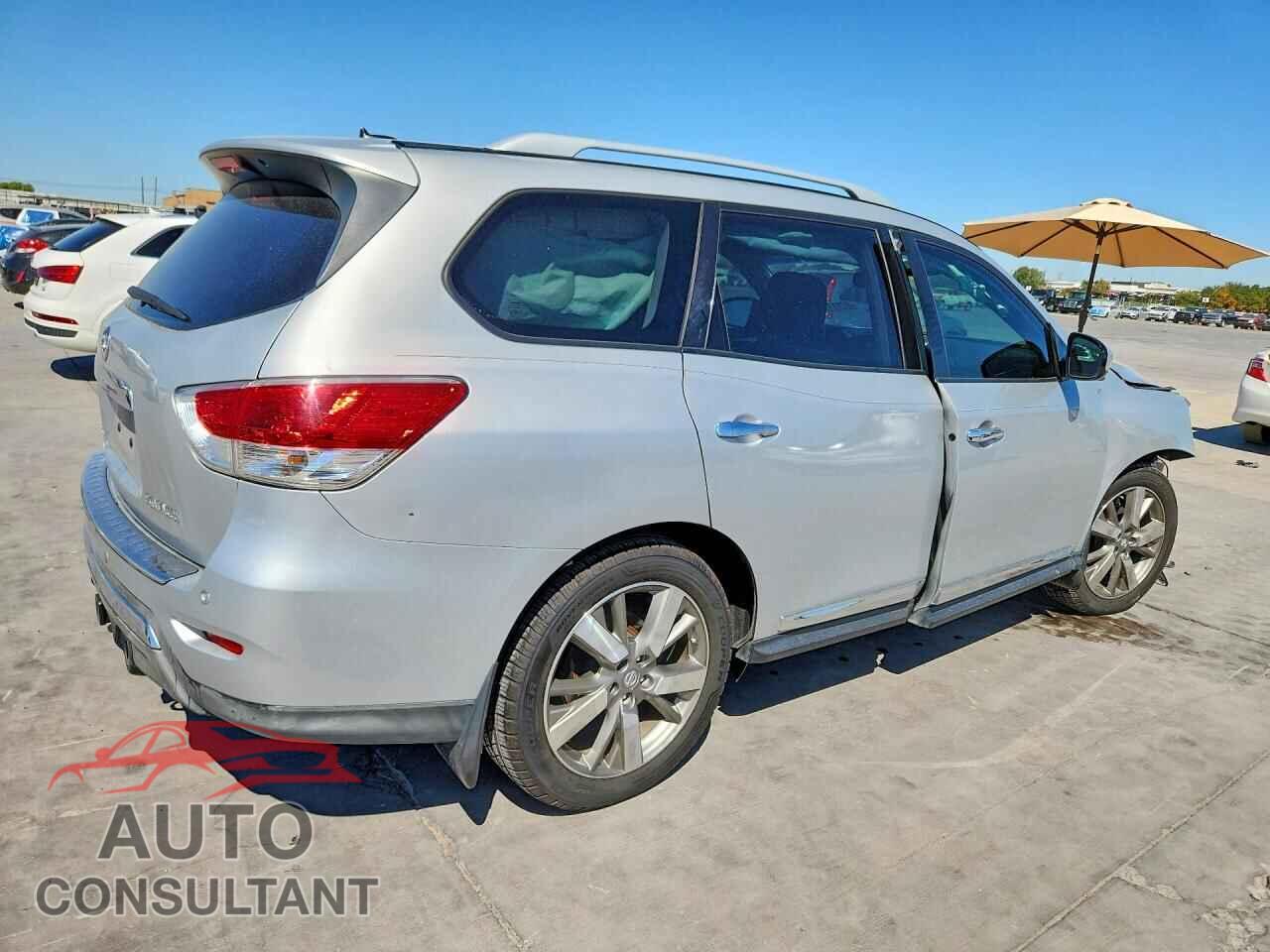 NISSAN PATHFINDER 2015 - 5N1AR2MN3FC609596