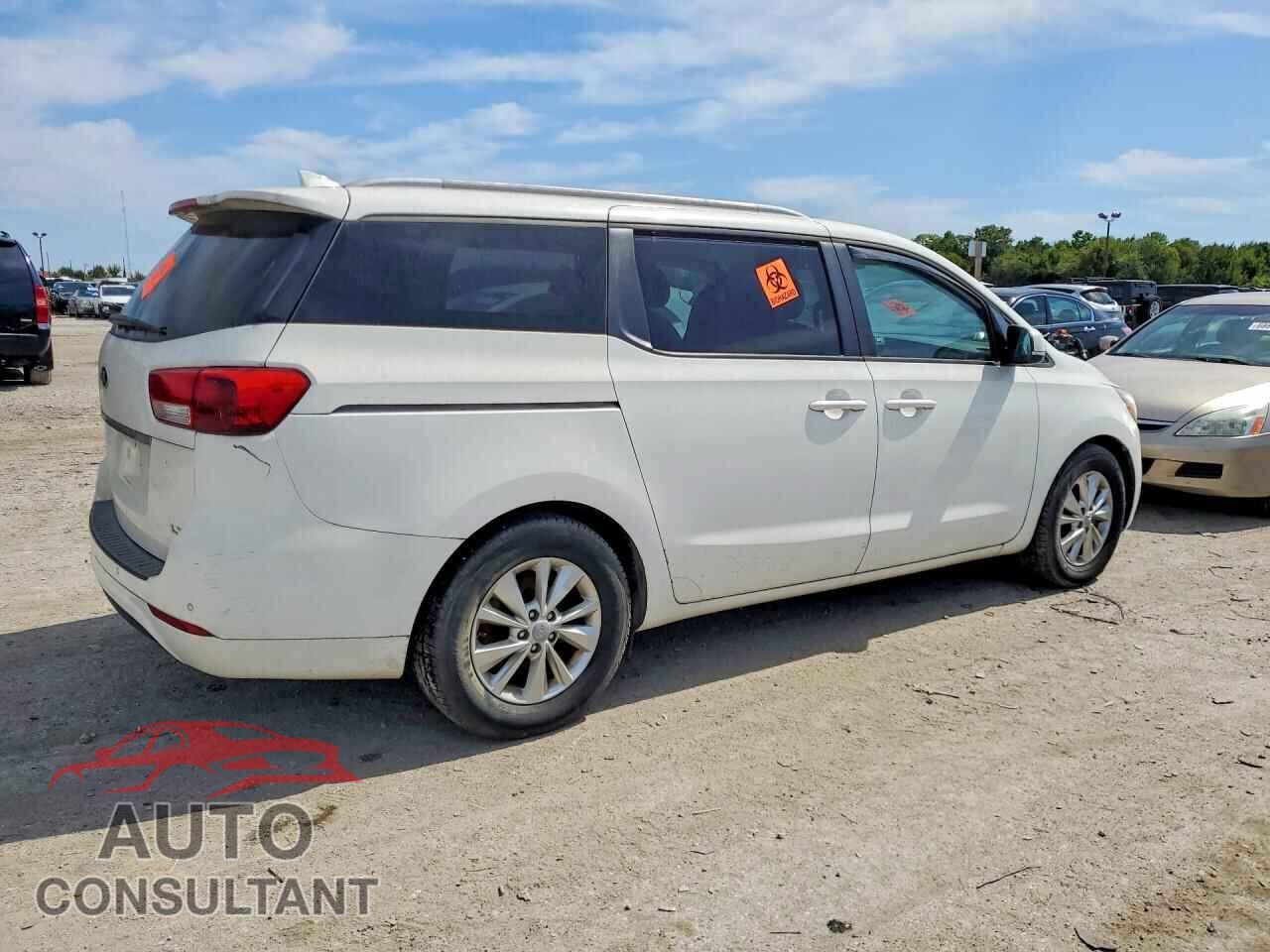 KIA SEDONA 2015 - KNDMB5C19F6036711