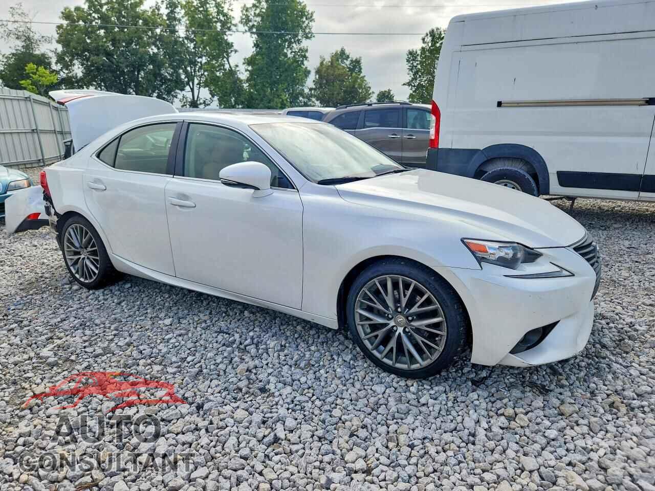 LEXUS IS 2015 - JTHCF1D25F5029582