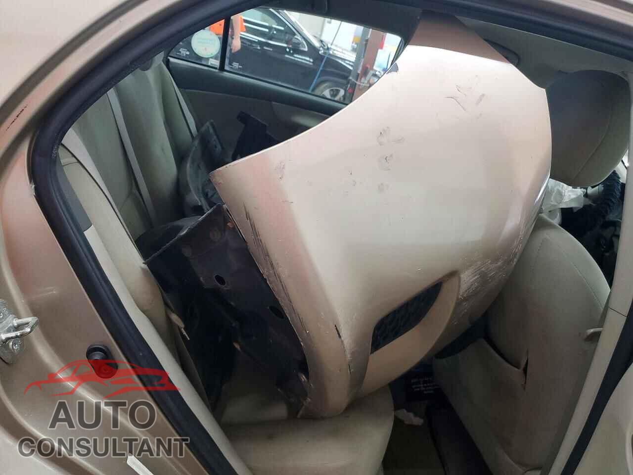 TOYOTA COROLLA 2010 - 1NXBU4EE2AZ232999