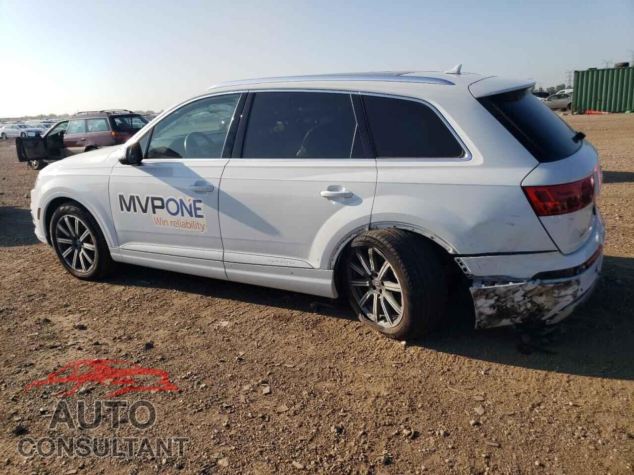 AUDI Q7 2018 - WA1VAAF76JD001476