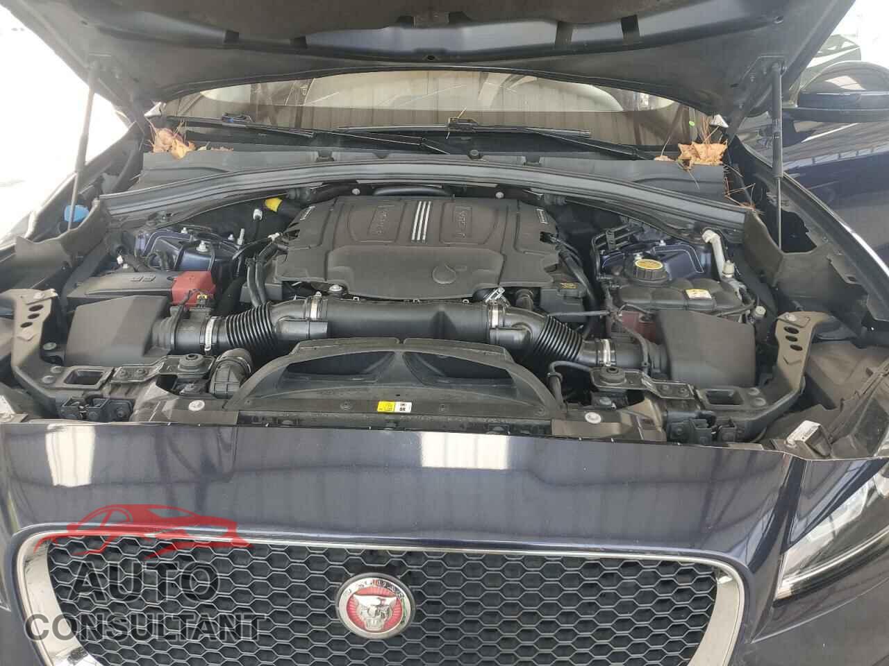 JAGUAR F-PACE 2017 - SADCJ2BV5HA092411
