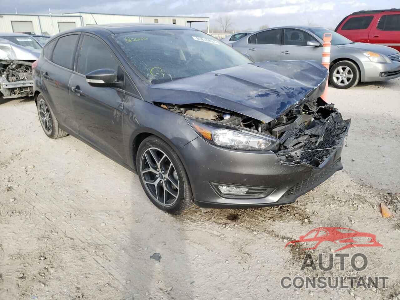 FORD FOCUS 2018 - 1FADP3M2XJL312066