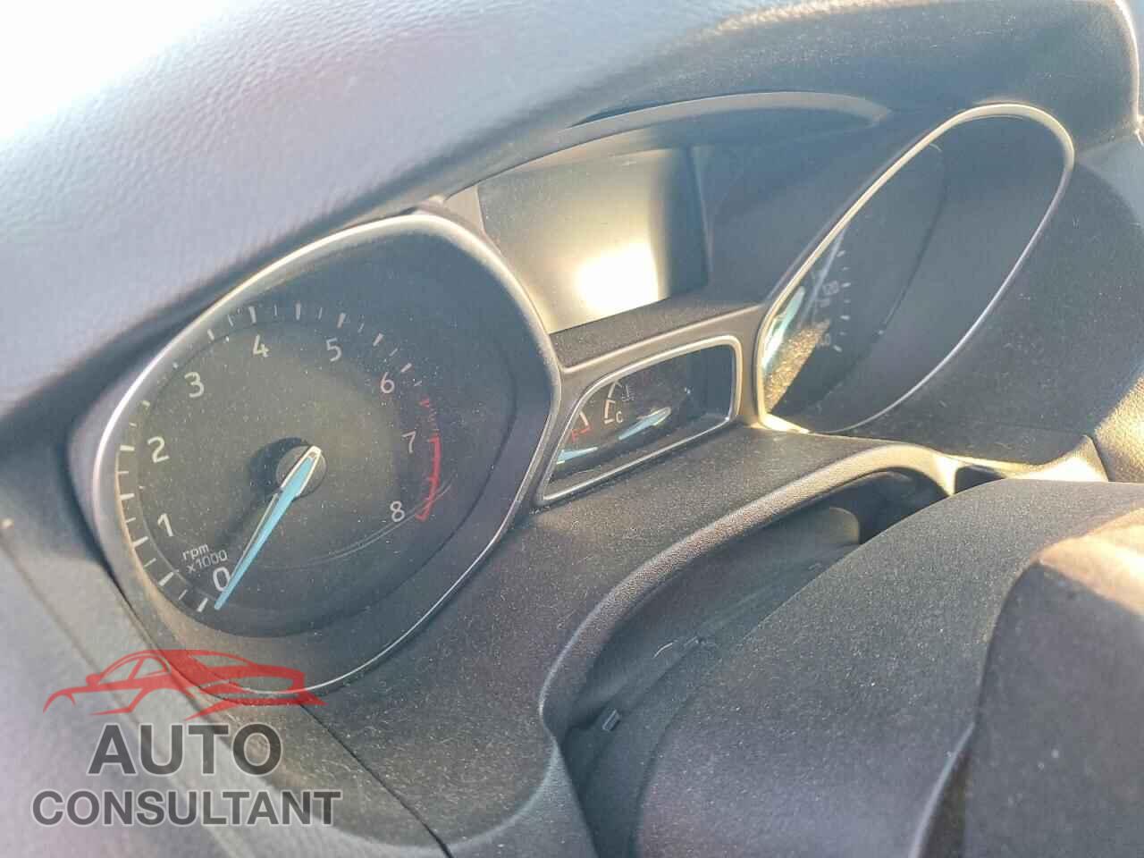 FORD FOCUS 2016 - 1FADP3K2XGL329218