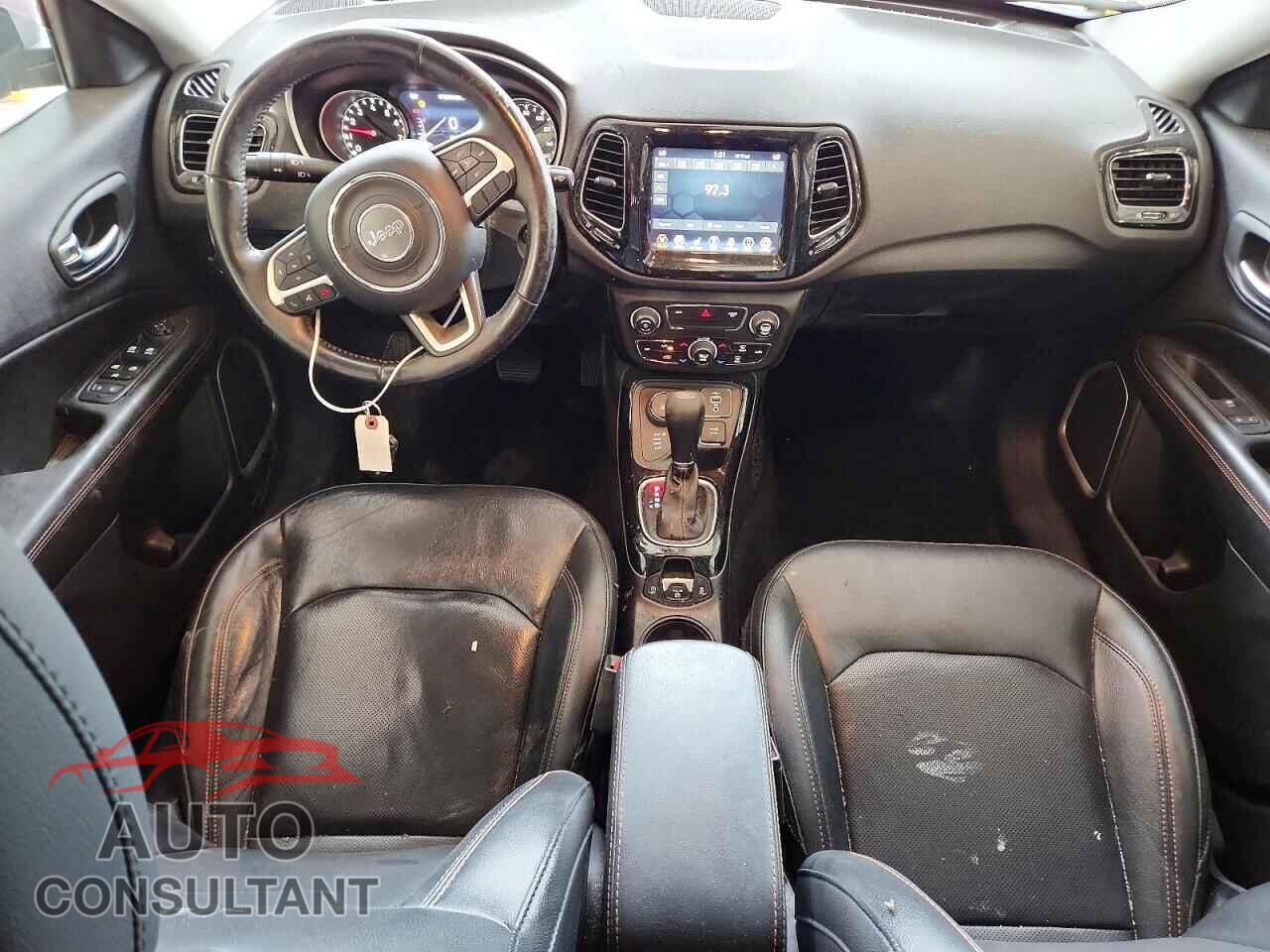 JEEP COMPASS 2019 - 3C4NJDCB2KT790804