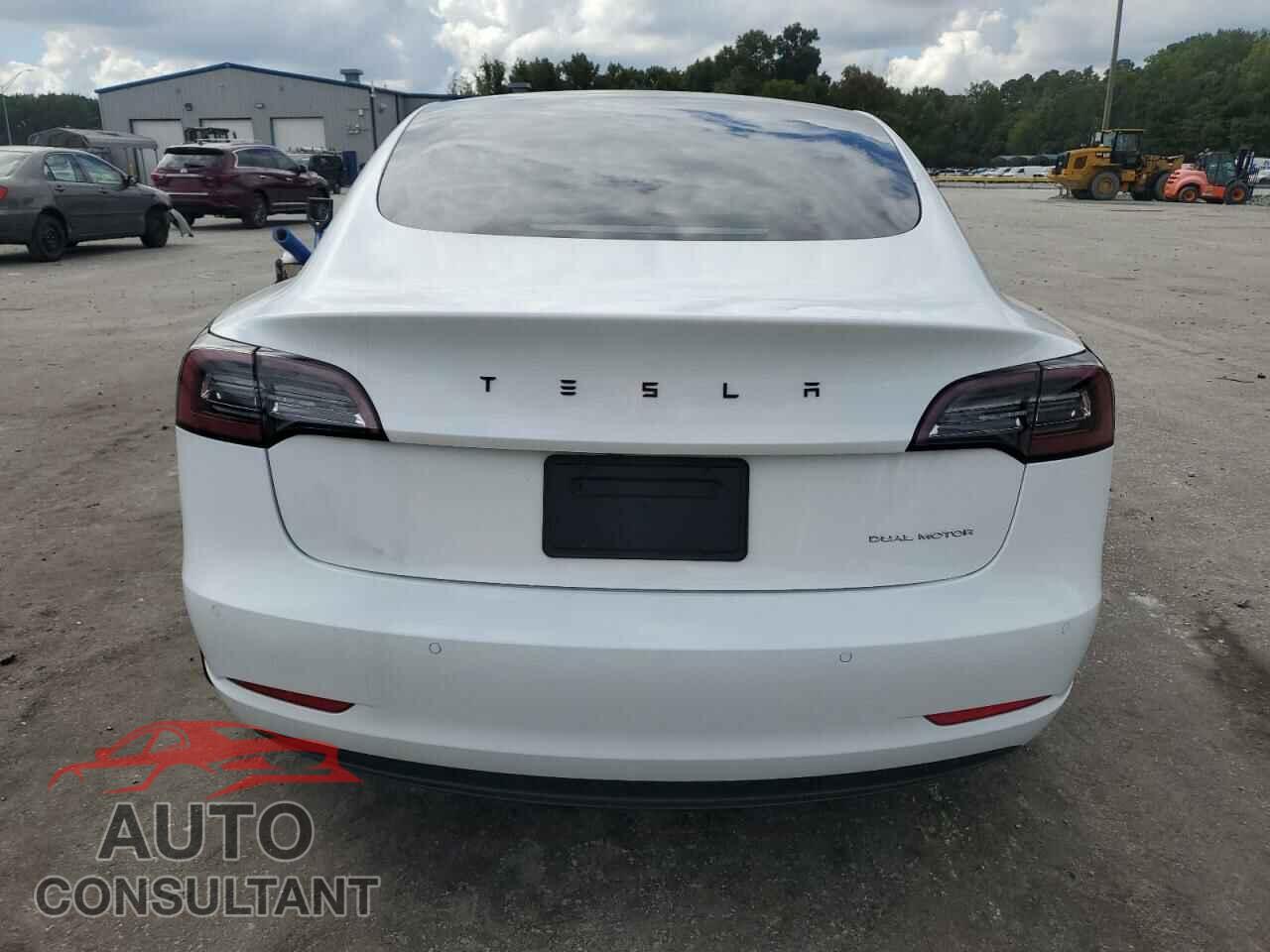 TESLA MODEL 3 2021 - 5YJ3E1EB8MF856040
