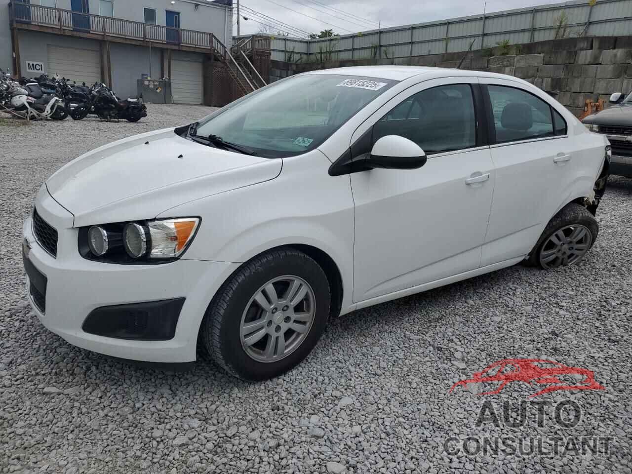 CHEVROLET SONIC 2014 - 1G1JC5SH2E4174916