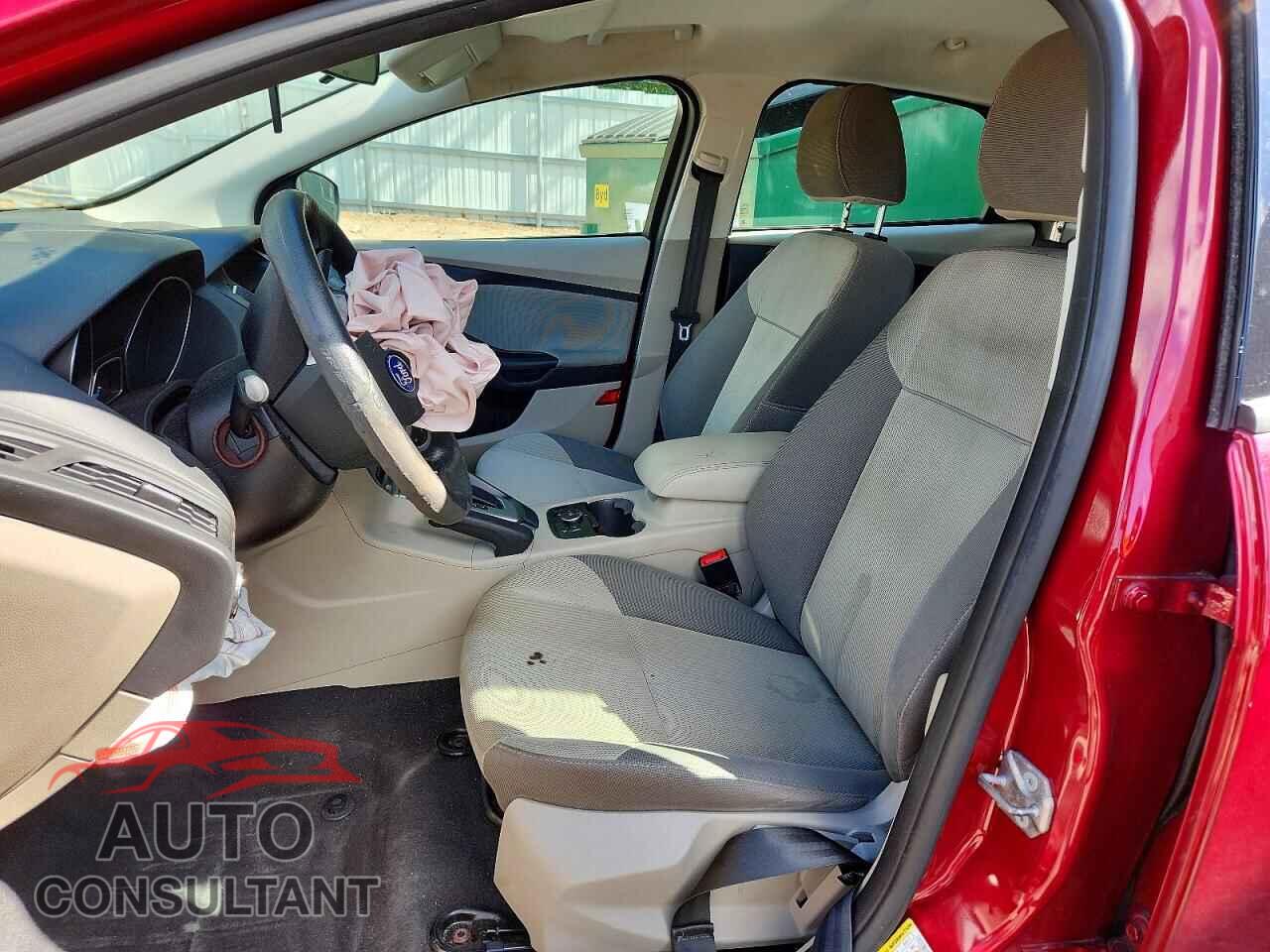 FORD FOCUS 2014 - 1FADP3F27EL461263