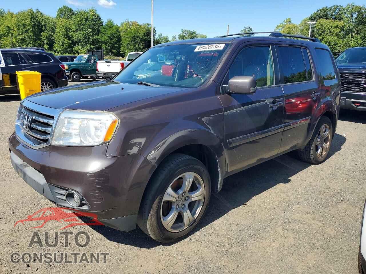 HONDA PILOT 2013 - 5FNYF4H66DB032167