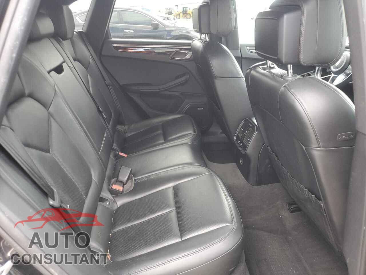 PORSCHE MACAN 2018 - WP1AA2A52JLB06018