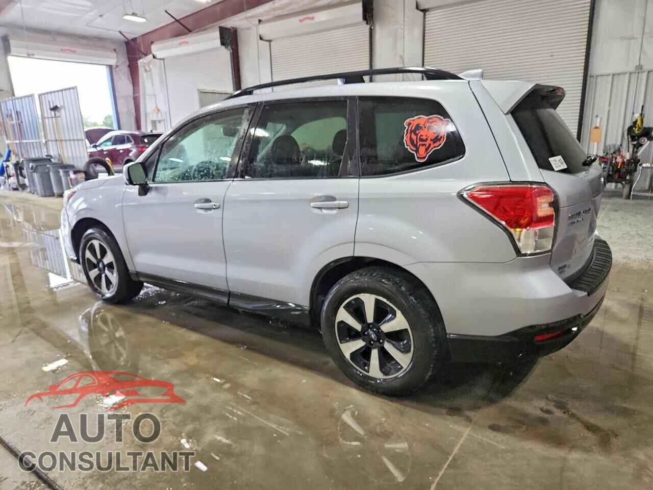 SUBARU FORESTER 2018 - JF2SJAGC4JH448337