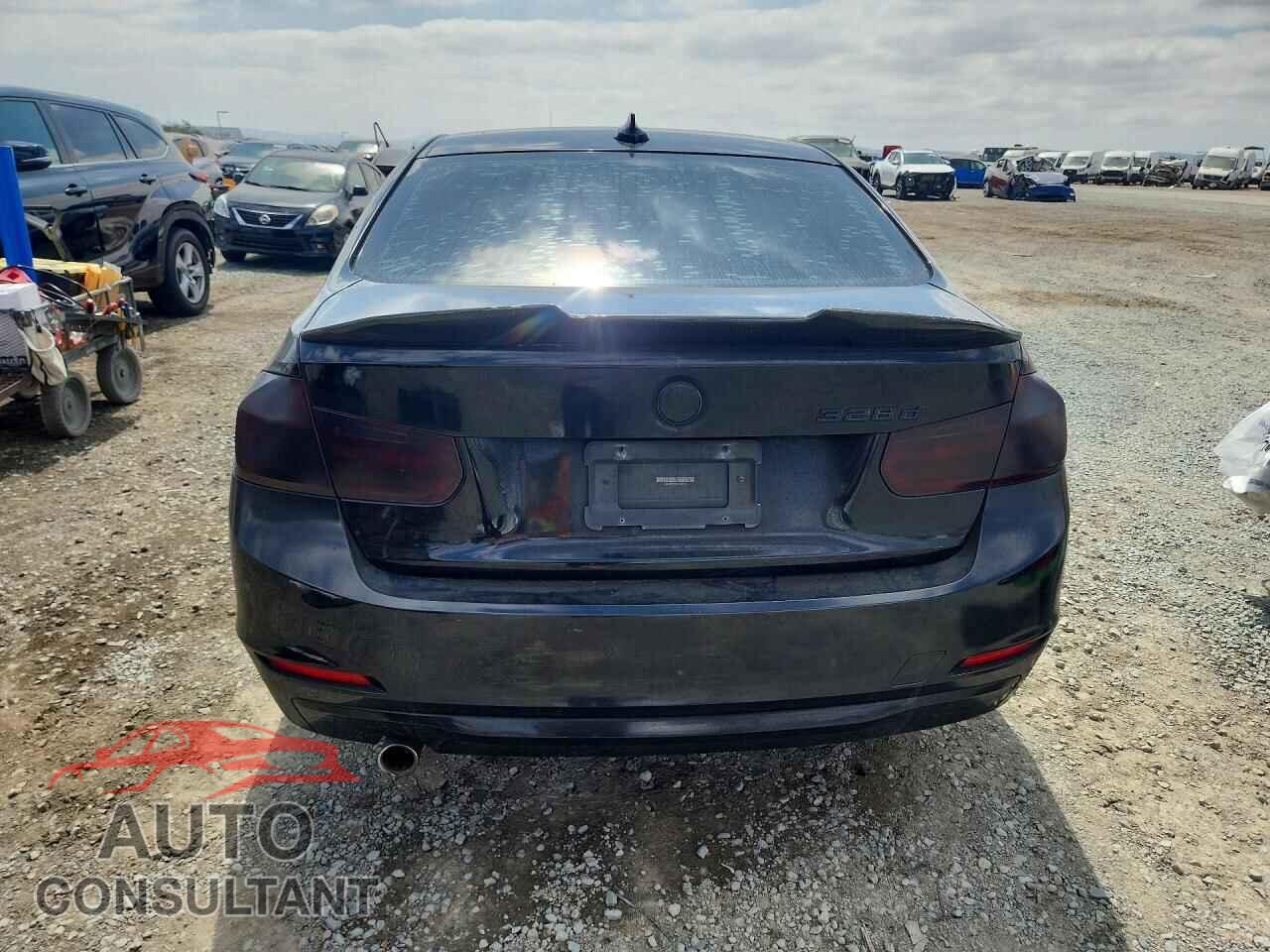 BMW 3 SERIES 2015 - WBA3D3C55FK157737