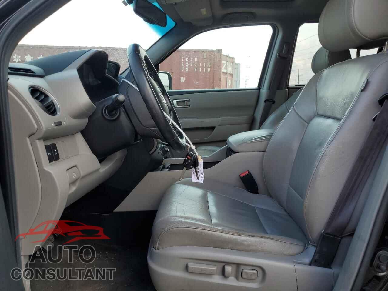 HONDA PILOT 2012 - 5FNYF4H91CB011073