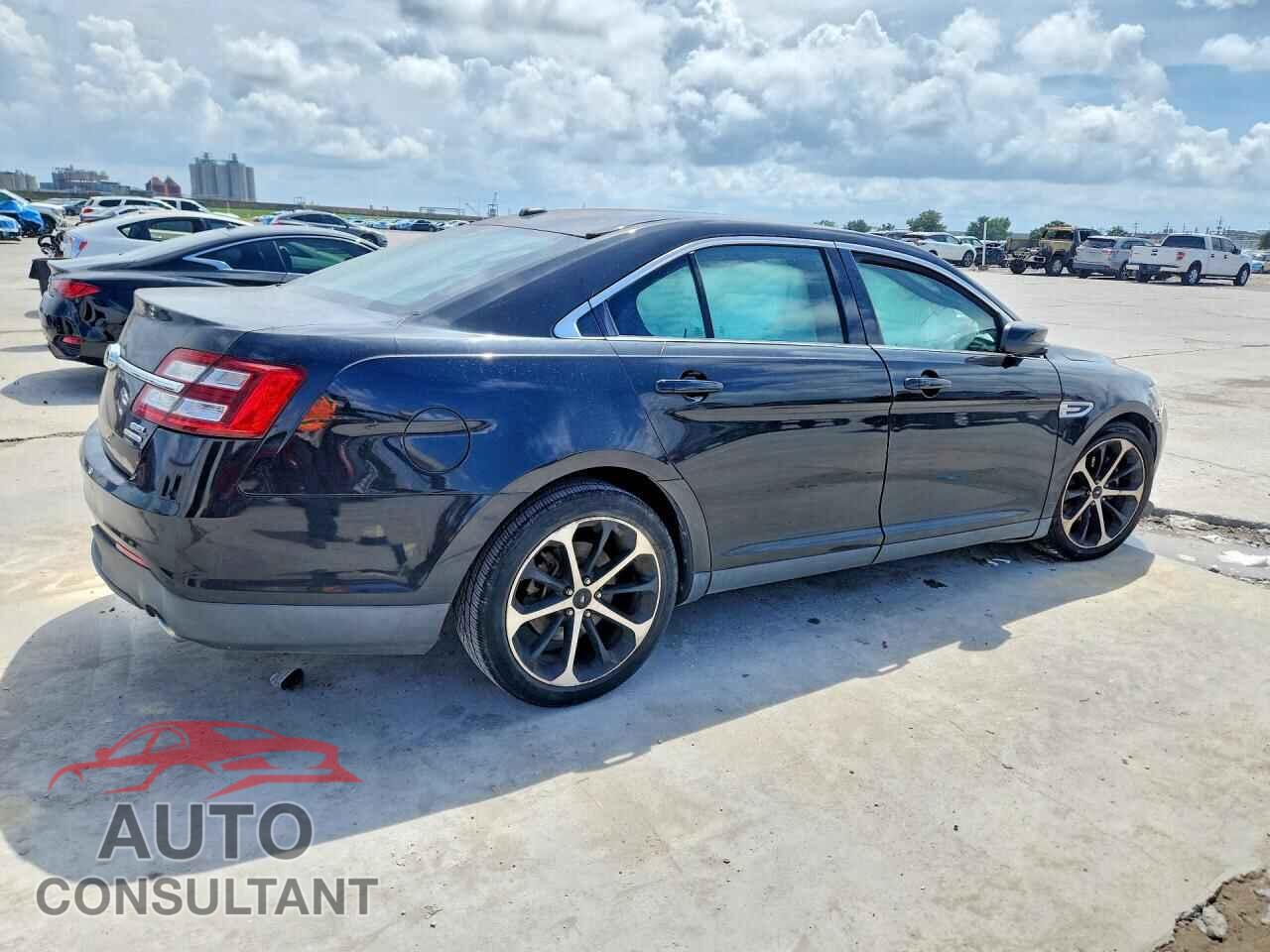 FORD TAURUS 2015 - 1FAHP2E86FG156574