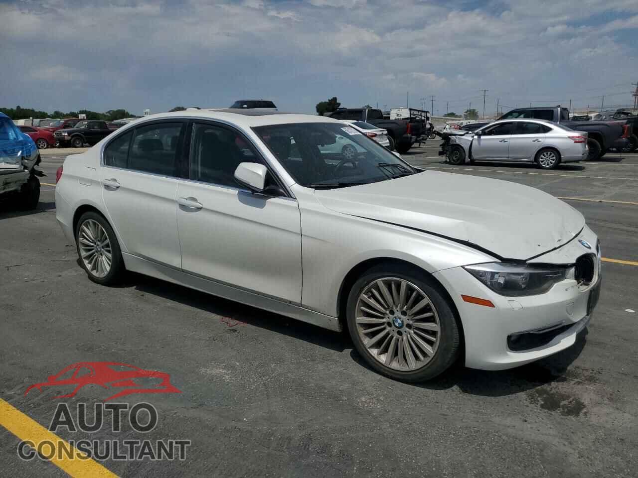 BMW 3 SERIES 2013 - WBA3B3C53DF537817