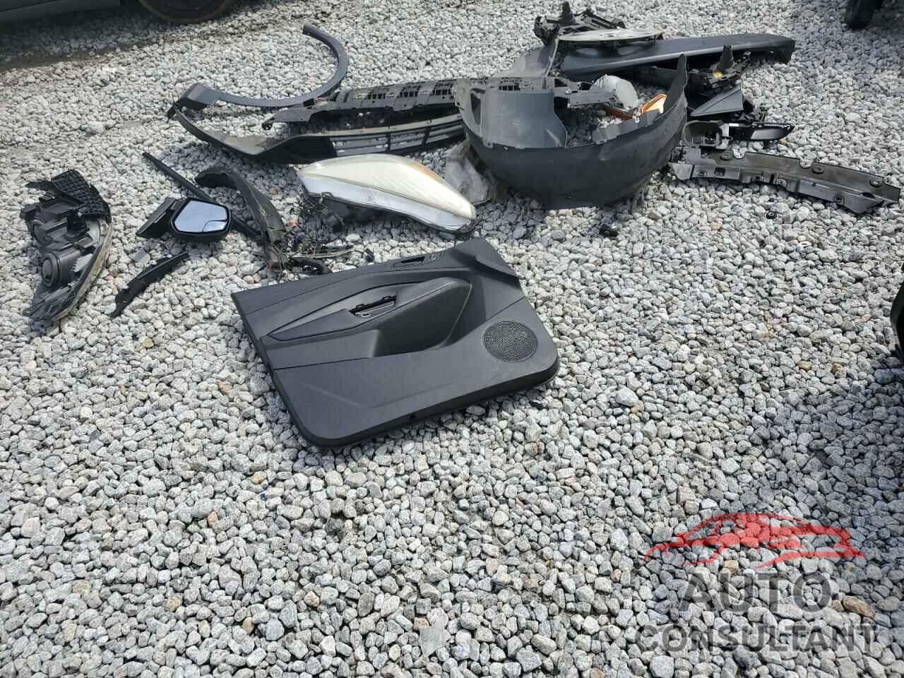 FORD ESCAPE 2017 - 1FMCU0F7XHUA08550