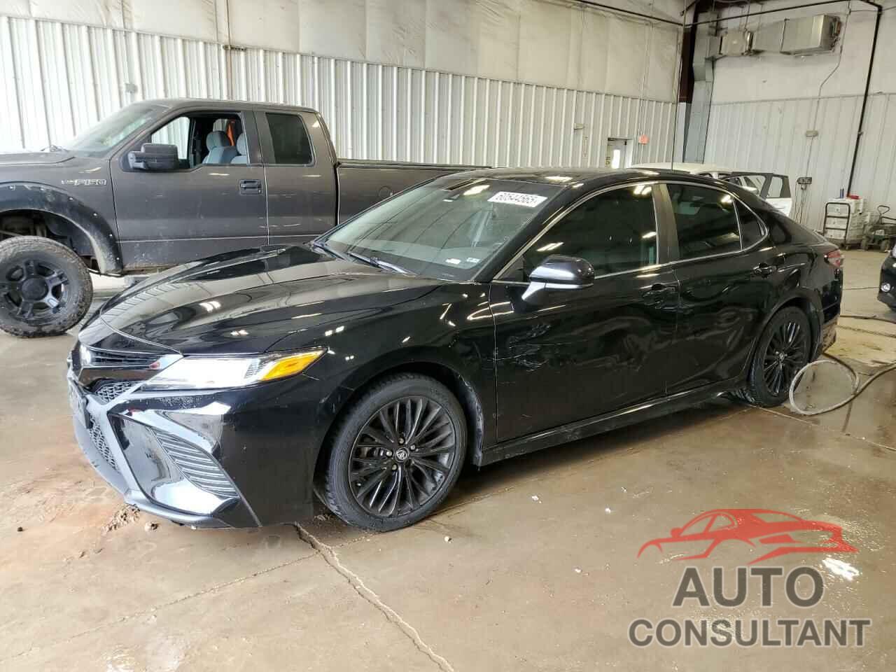 TOYOTA CAMRY 2019 - 4T1B11HK1KU206579