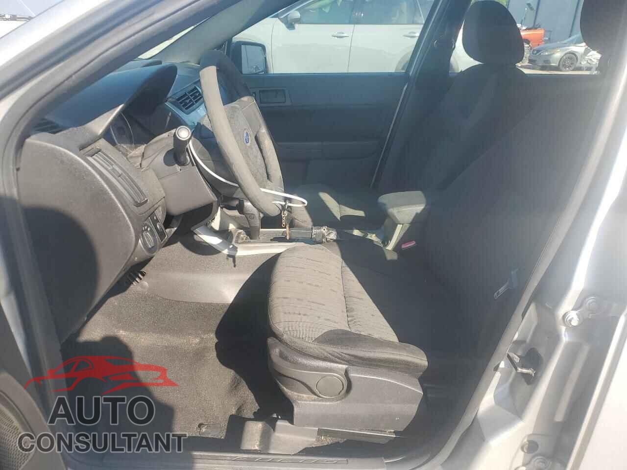 FORD FOCUS 2009 - 1FAHP35N99W270610
