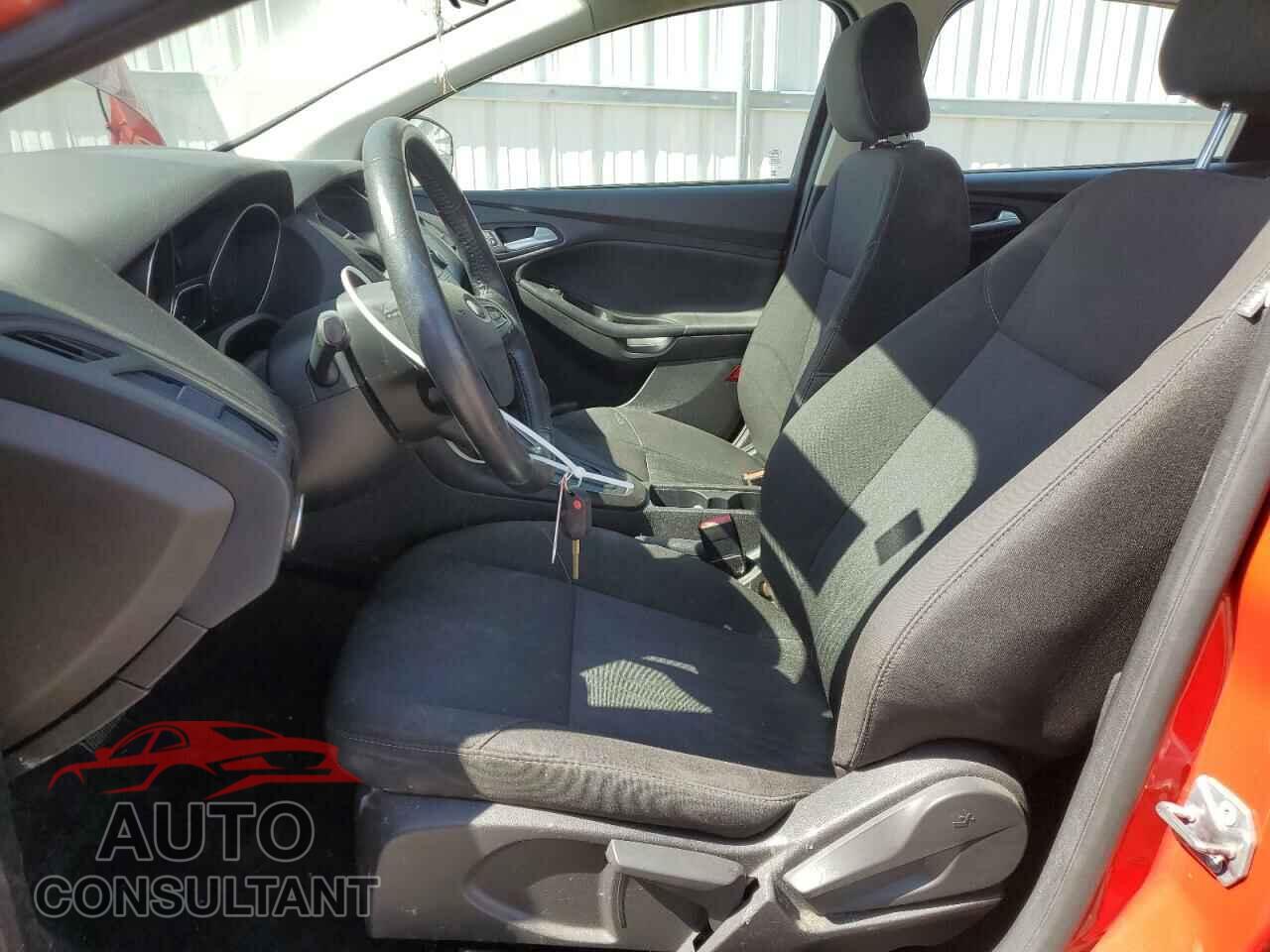 FORD FOCUS 2017 - 1FADP3K24HL331743