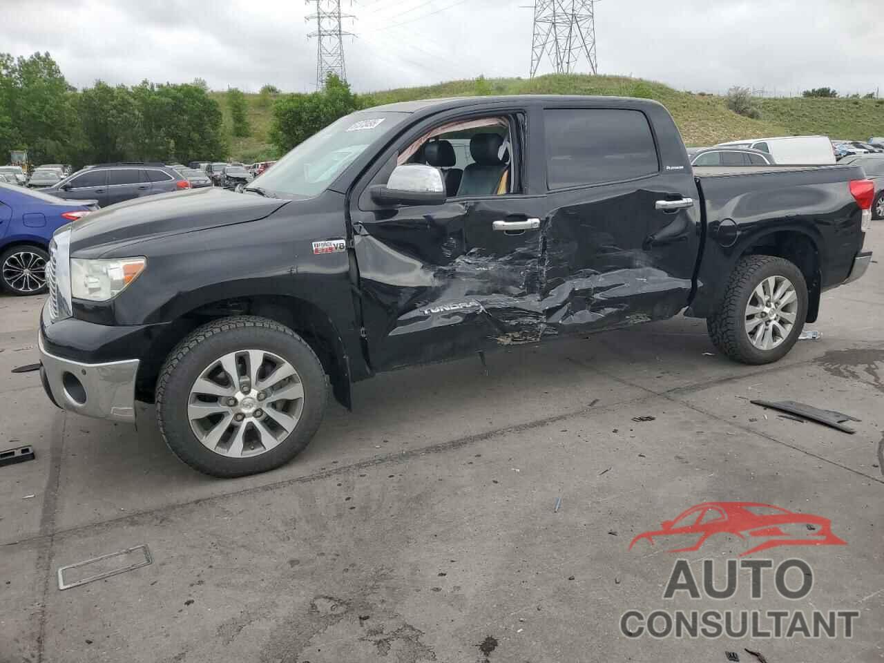 TOYOTA TUNDRA 2013 - 5TFHW5F18DX288927