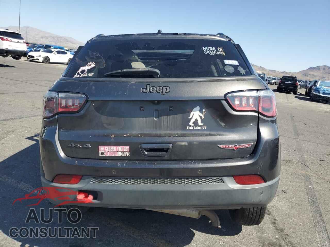 JEEP COMPASS 2017 - 3C4NJDDB4HT667352