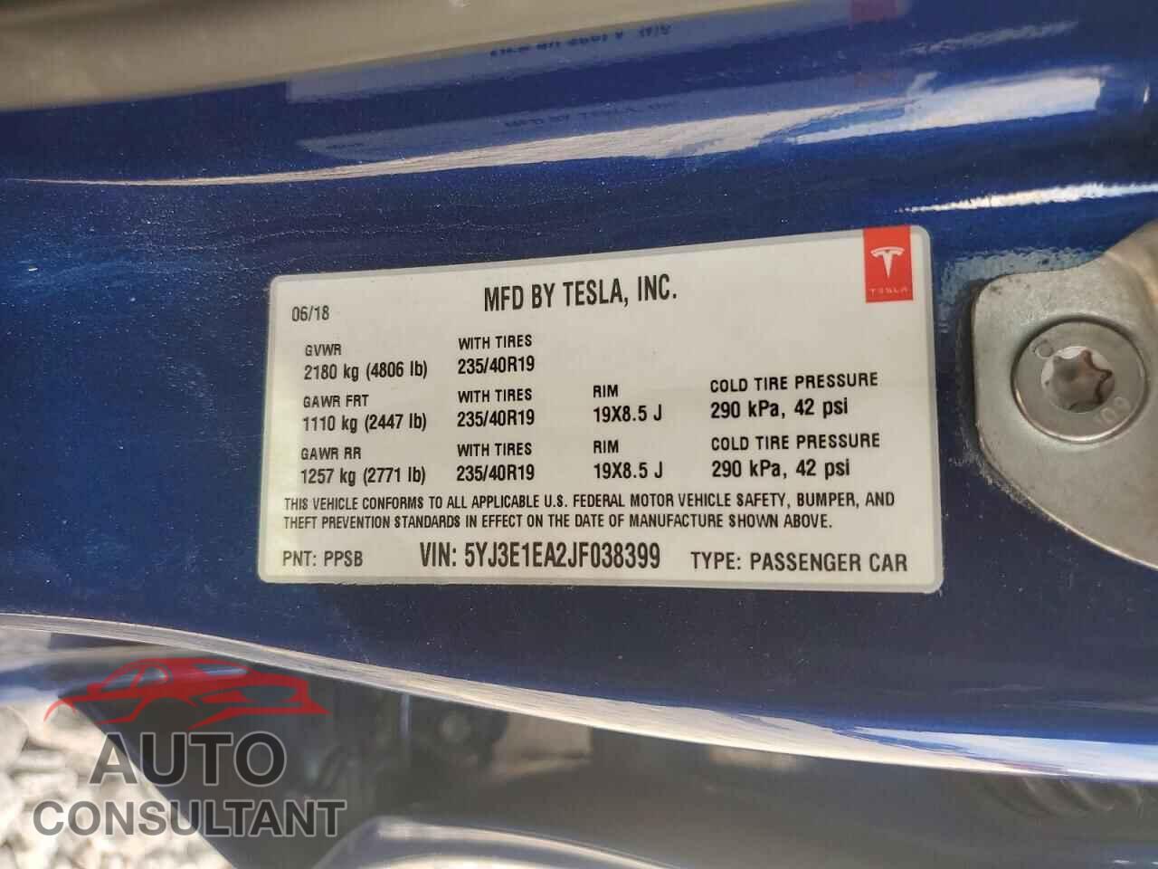 TESLA MODEL 3 2018 - 5YJ3E1EA2JF038399
