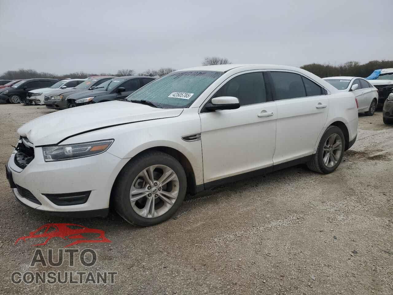 FORD TAURUS 2015 - 1FAHP2E85FG207661