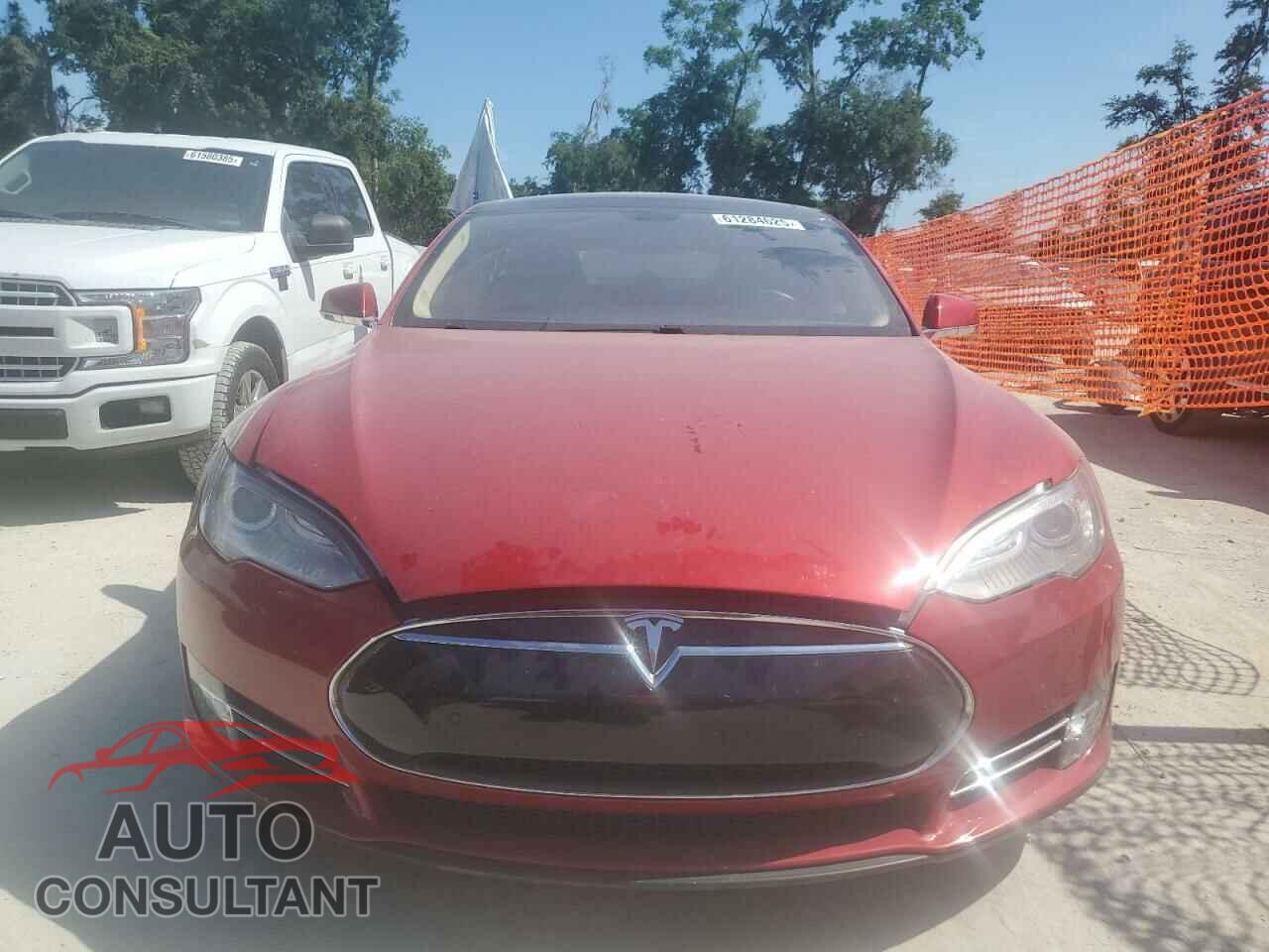 TESLA MODEL S 2014 - 5YJSA1H19EFP27946