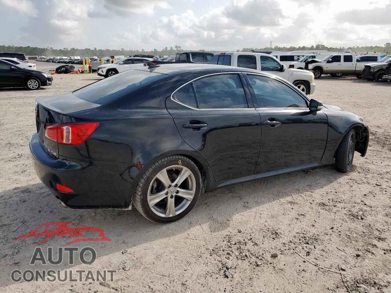 LEXUS IS 2011 - JTHBF5C24B5131826