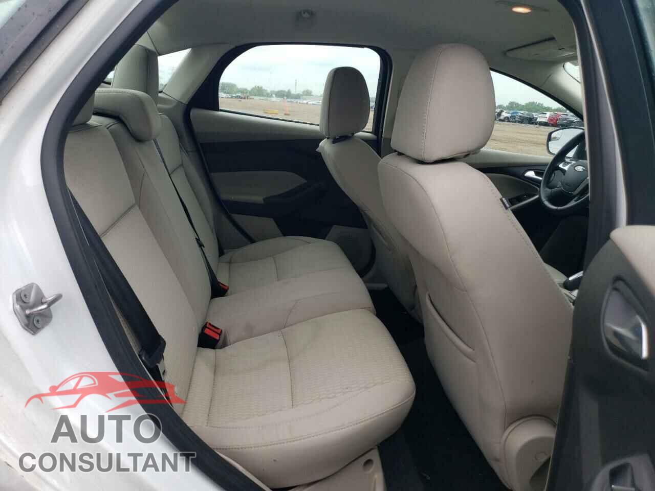 FORD FOCUS 2012 - 1FAHP3H23CL473860