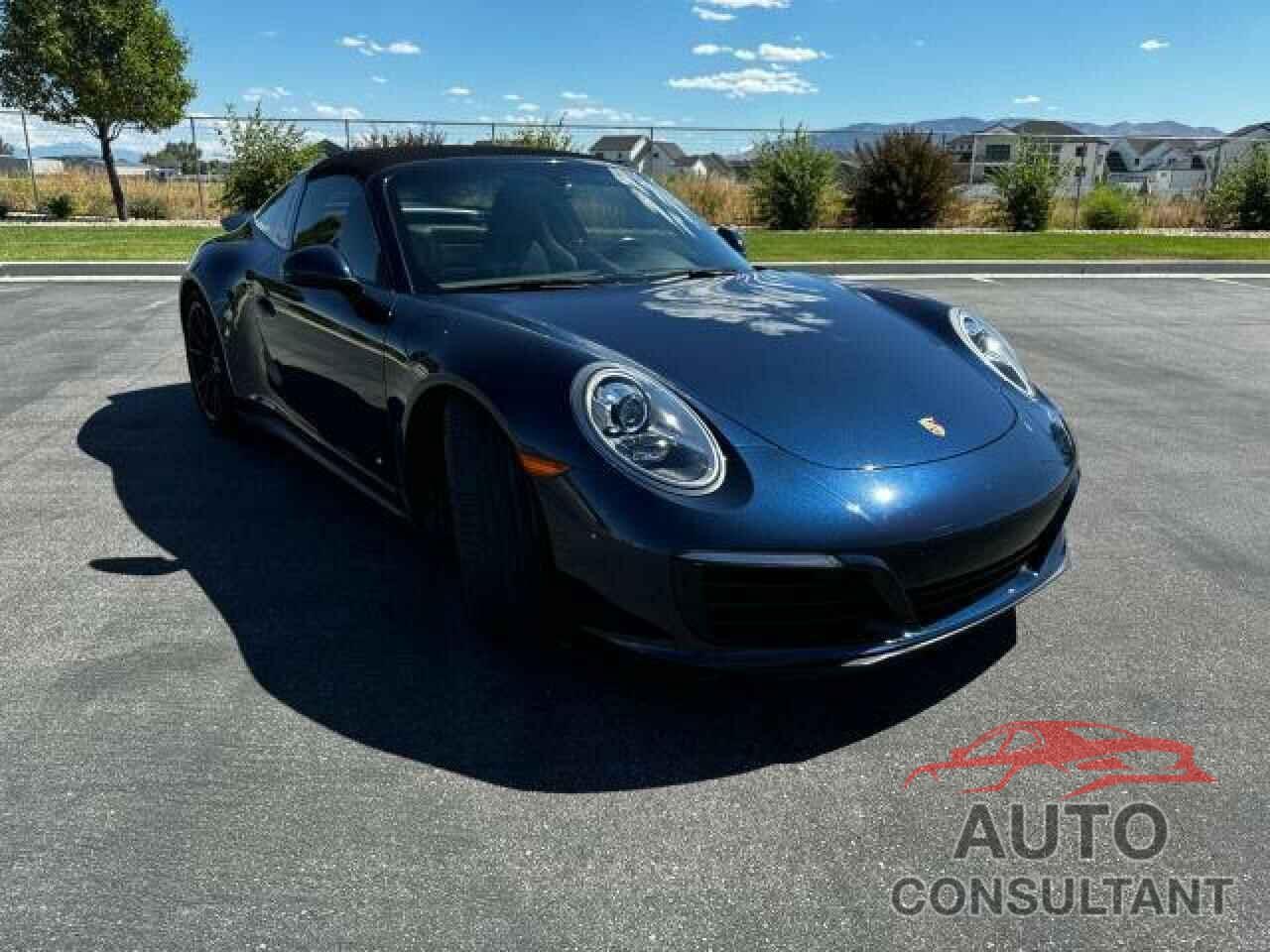 PORSCHE 911 2017 - WP0BB2A97HS136847